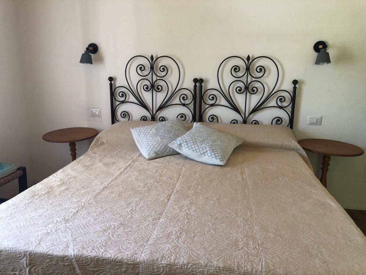 Agriturismo La Casa Delle Fate ローイリ・ポルト・サン・パーオロ エクステリア 写真