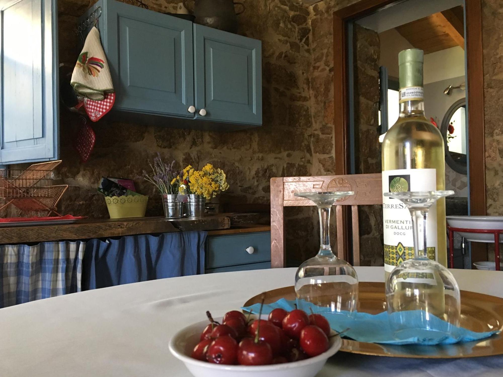 Agriturismo La Casa Delle Fate ローイリ・ポルト・サン・パーオロ エクステリア 写真