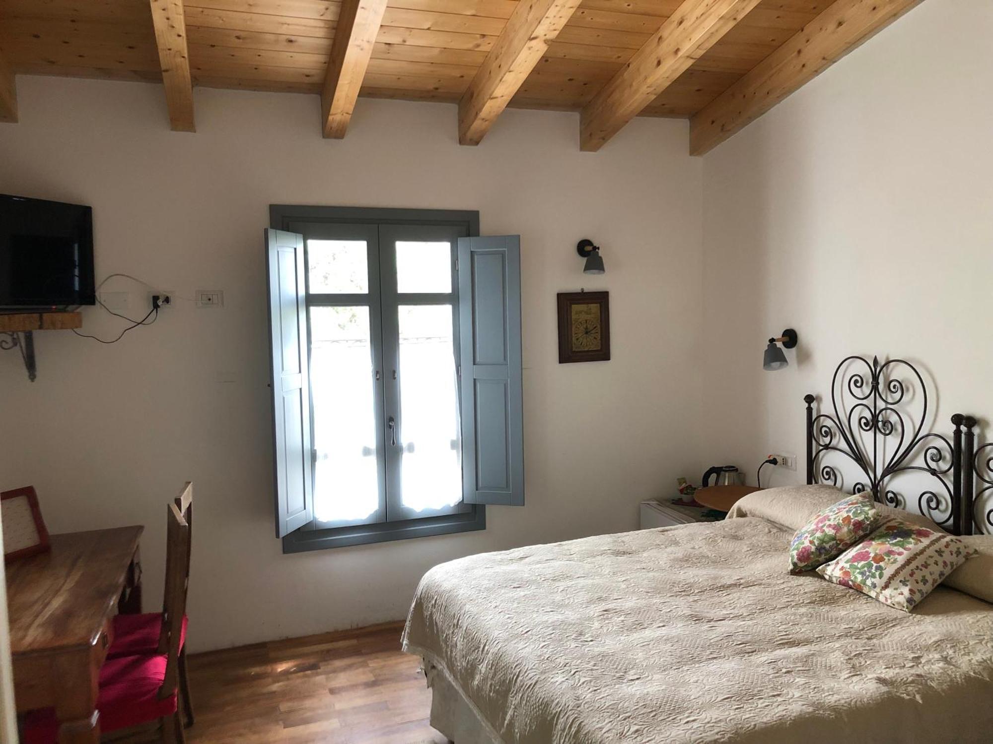 Agriturismo La Casa Delle Fate ローイリ・ポルト・サン・パーオロ エクステリア 写真
