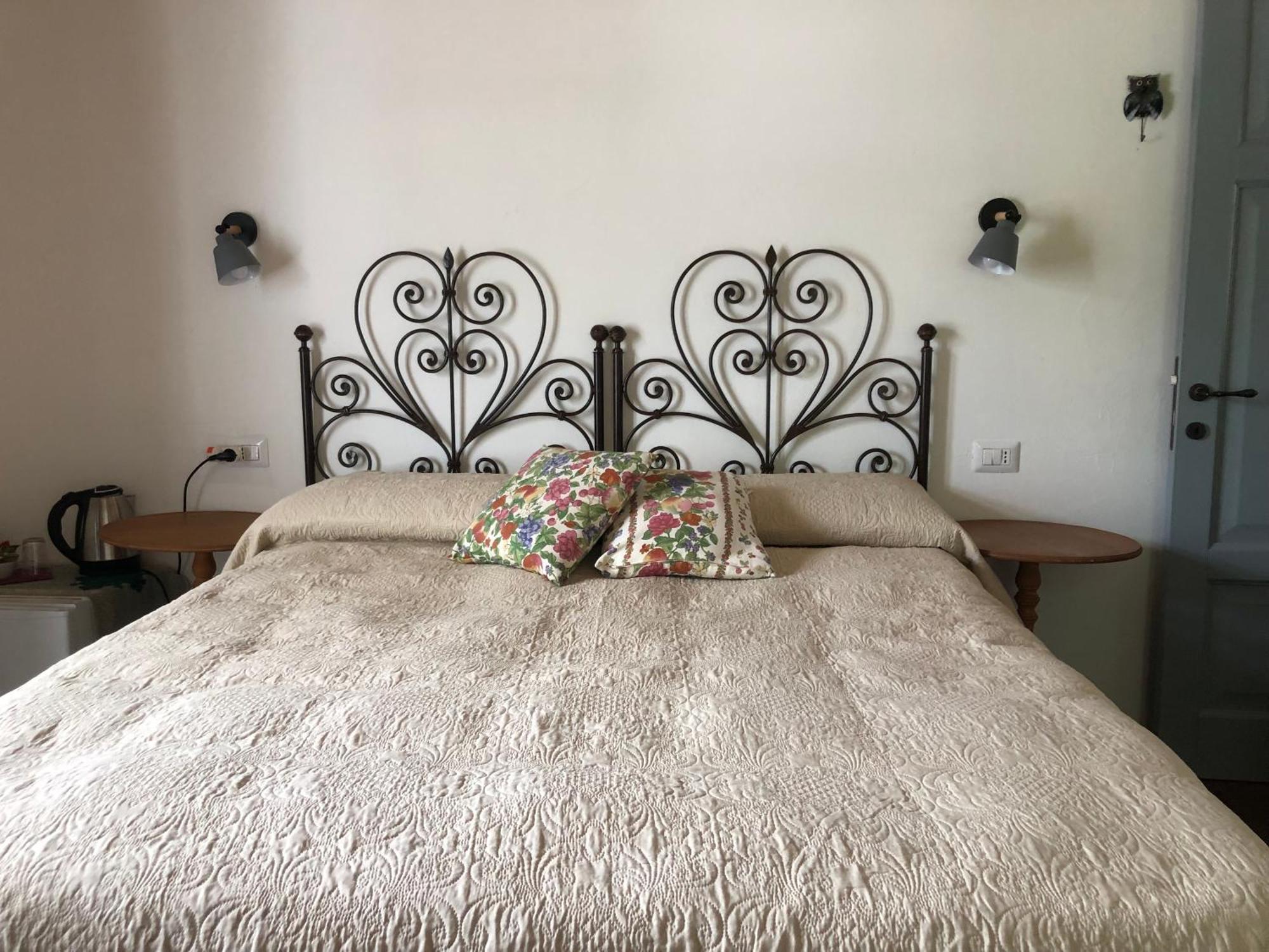 Agriturismo La Casa Delle Fate ローイリ・ポルト・サン・パーオロ エクステリア 写真
